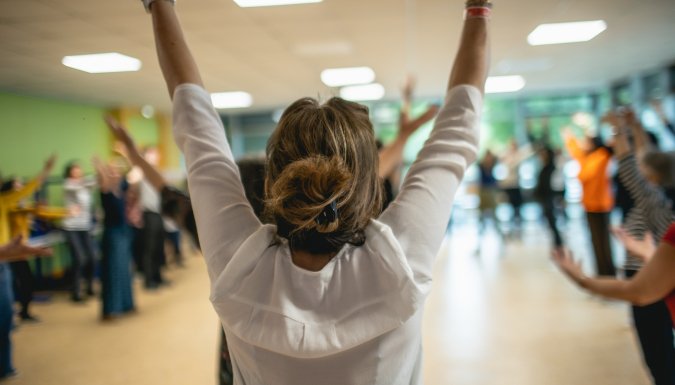 FAIRE CHŒUR PAR LE JEU - de l'utilisation des Brise-Glace à chanter sans chef·fe